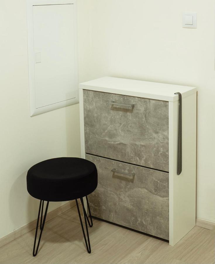 Tran Chien Apartment With Free Private Parking Praga Esterno foto